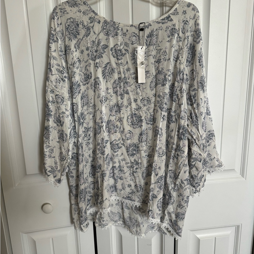 Papermoon crochet trim flowy blouse size 1X